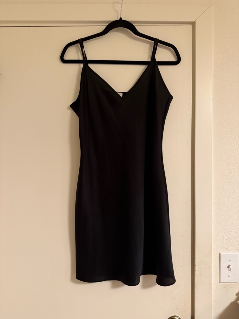 Aritzia Wilfred Slip dress - black, sz L